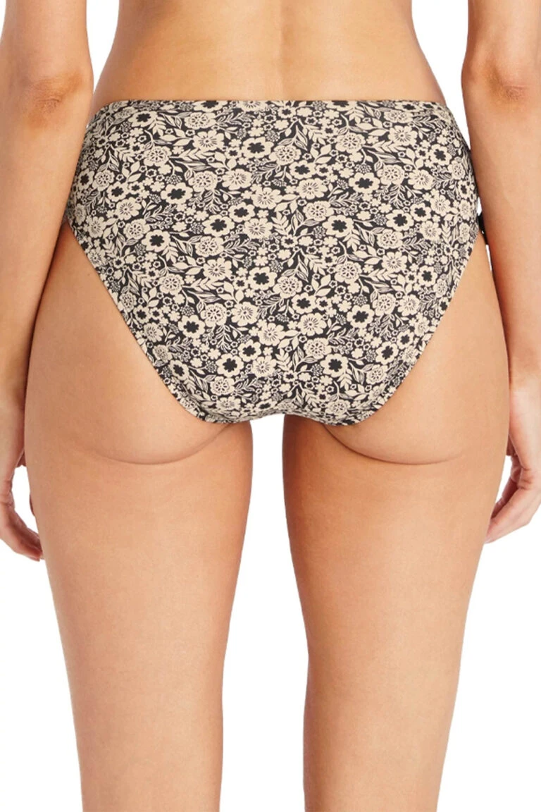 Everythingbutwater Store -Everythingbutwater Store 104710 BLIVY 166026 768x1152 1