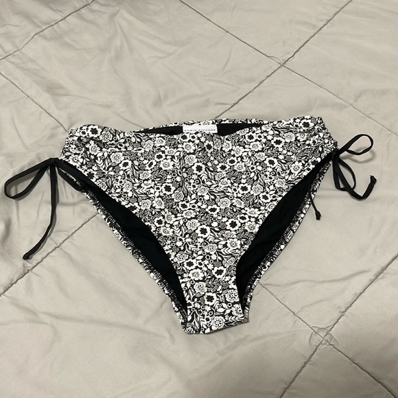 Everythingbutwater Store -Everythingbutwater Store m 65f918fc24237abb20fc1d24